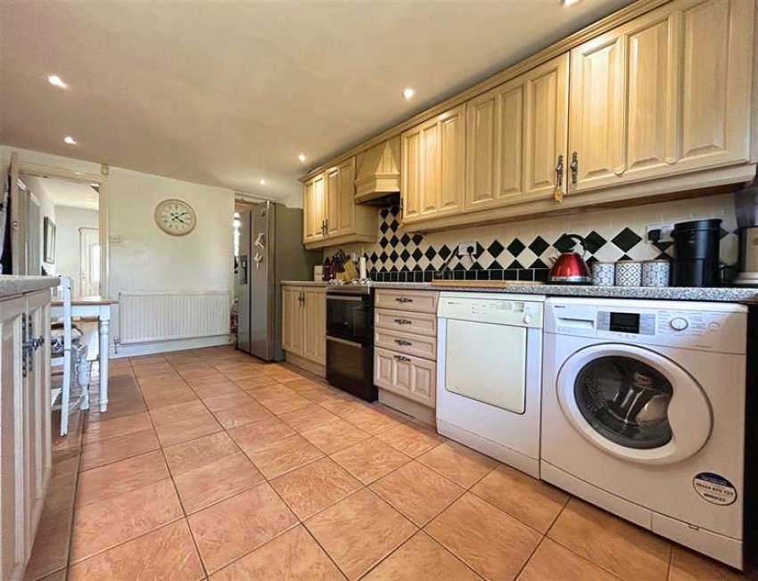 Images for Norton Avenue, Sale
