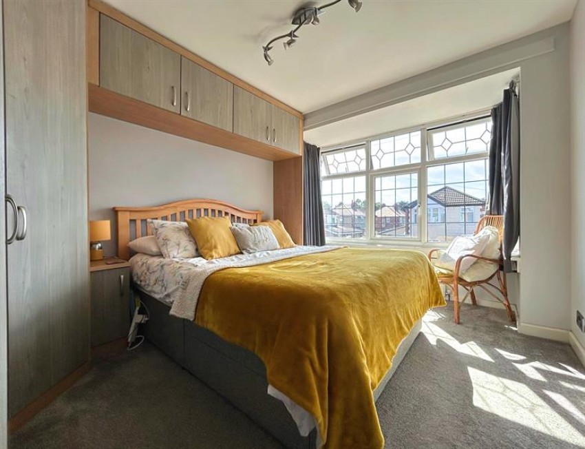 Images for Norton Avenue, Sale