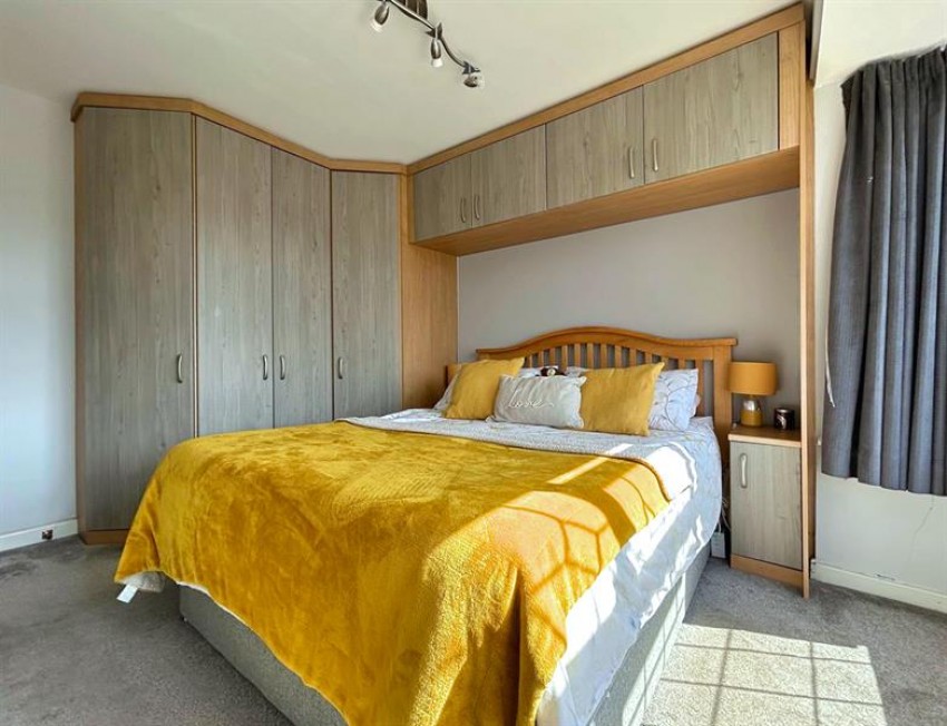 Images for Norton Avenue, Sale