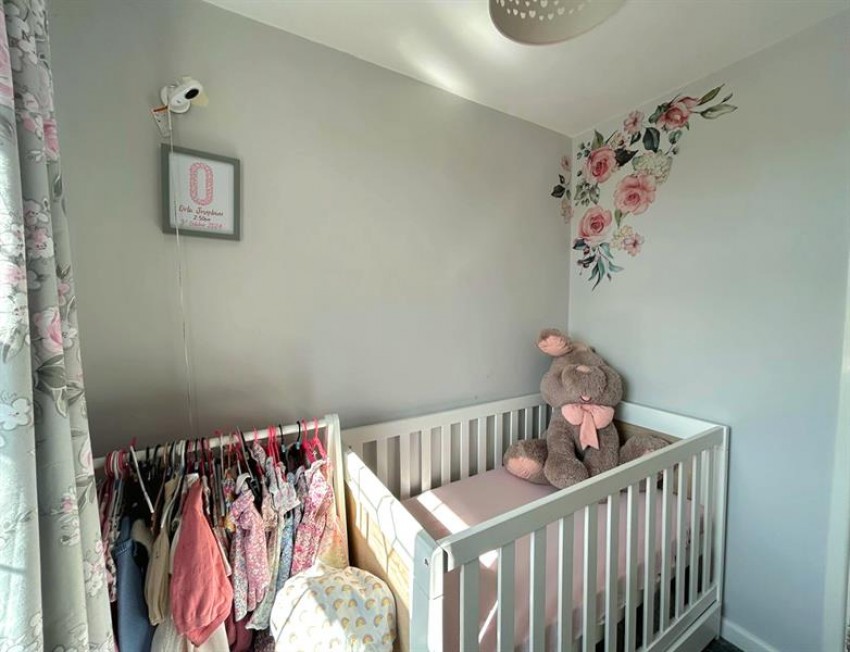 Images for Norton Avenue, Sale
