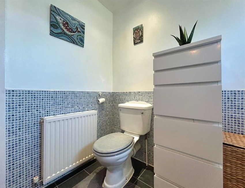 Images for Norton Avenue, Sale