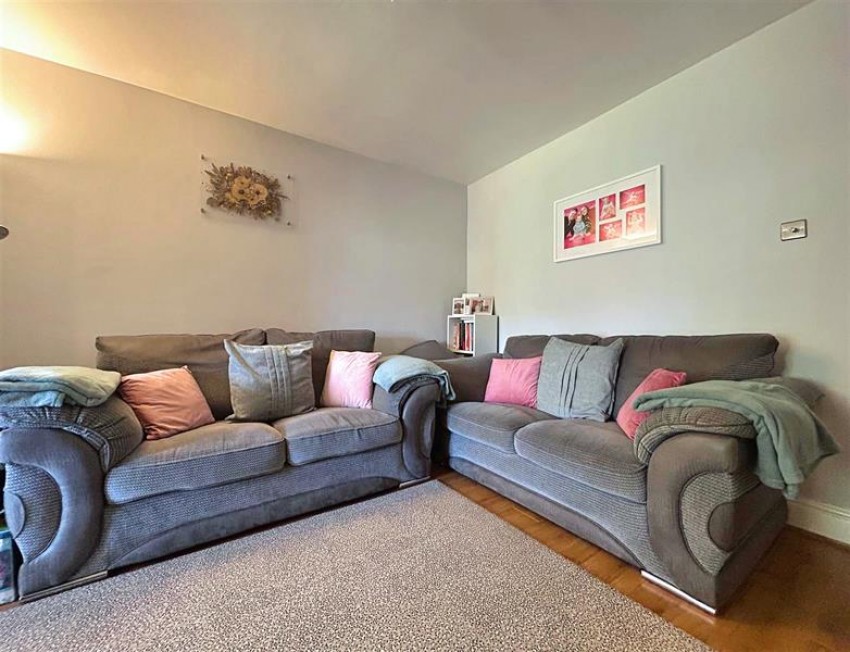 Images for Norton Avenue, Sale