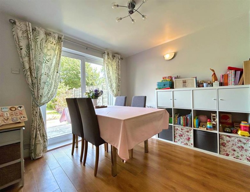 Images for Norton Avenue, Sale