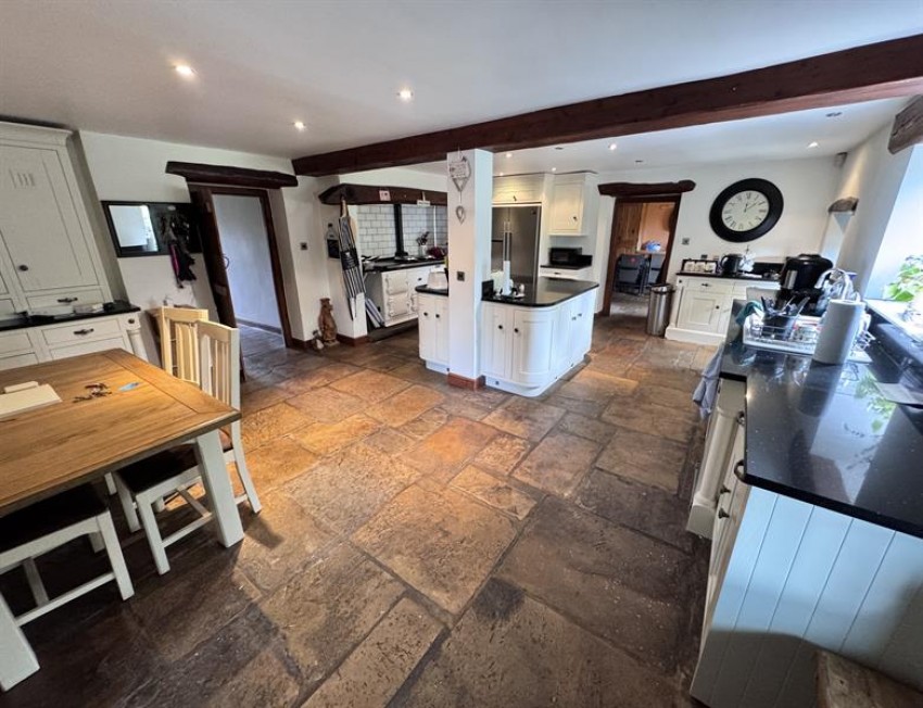 Images for Chapel-En-Le-Frith, High Peak