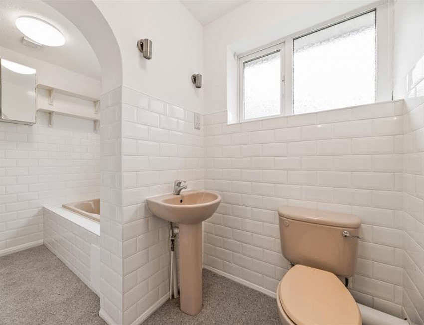 Images for Blue Hatch, Frodsham