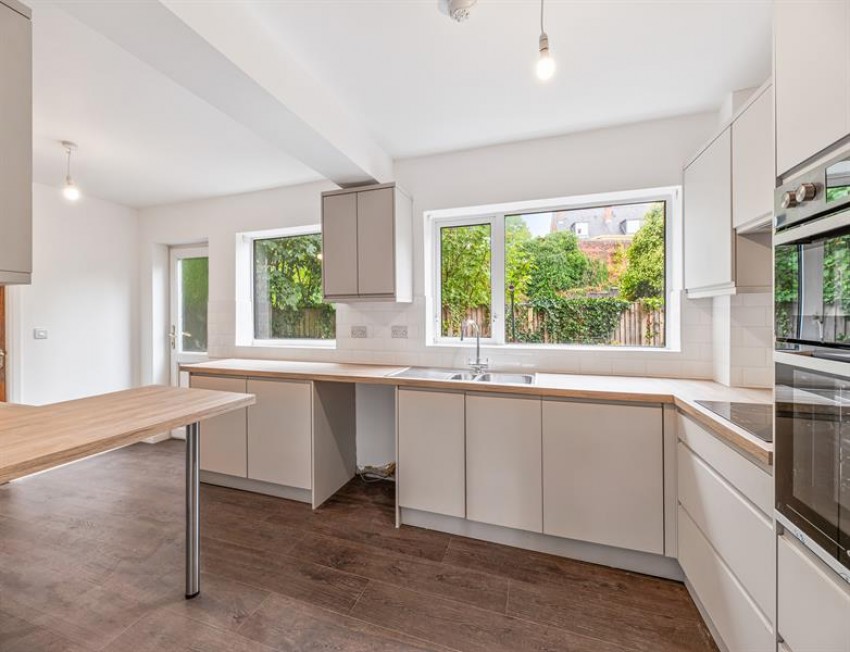 Images for Blue Hatch, Frodsham