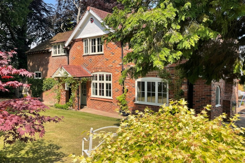 Images for Coachman's Cottage, Weston Road, Wilmslow
