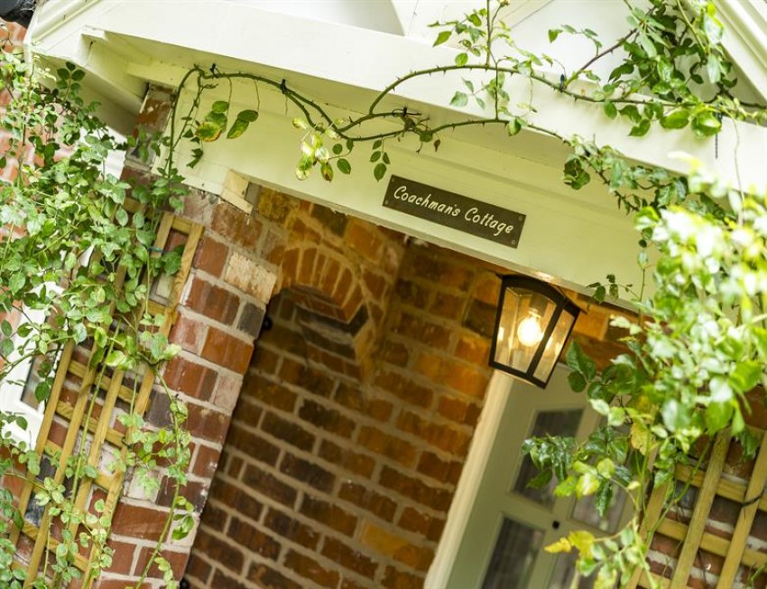 Images for Coachman's Cottage, Weston Road, Wilmslow