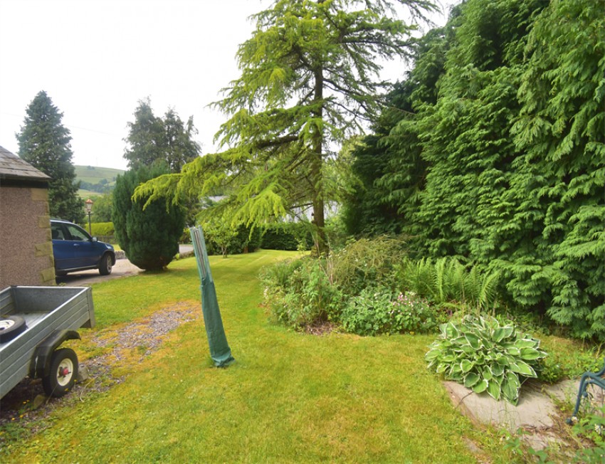 Images for Combs, Chapel-En-Le-Frith, High Peak