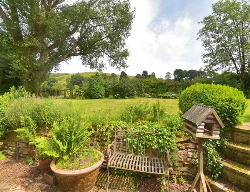 Images for Combs, Chapel-En-Le-Frith, High Peak