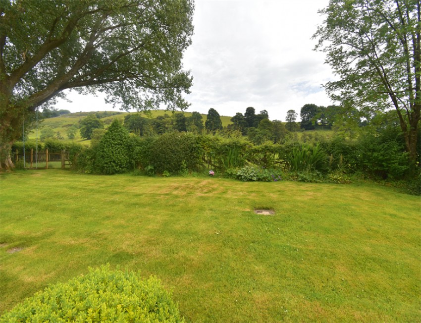 Images for Combs, Chapel-En-Le-Frith, High Peak