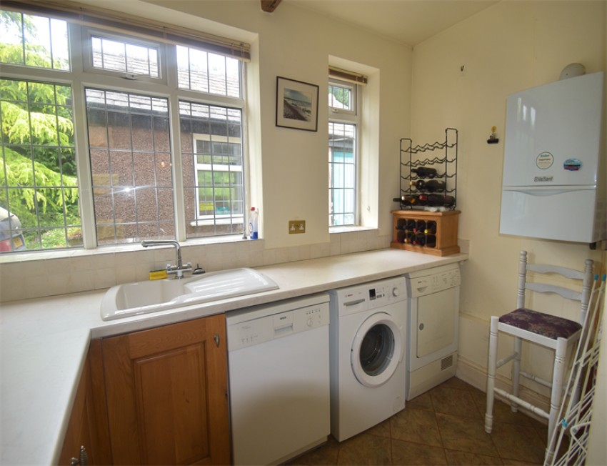 Images for Combs, Chapel-En-Le-Frith, High Peak