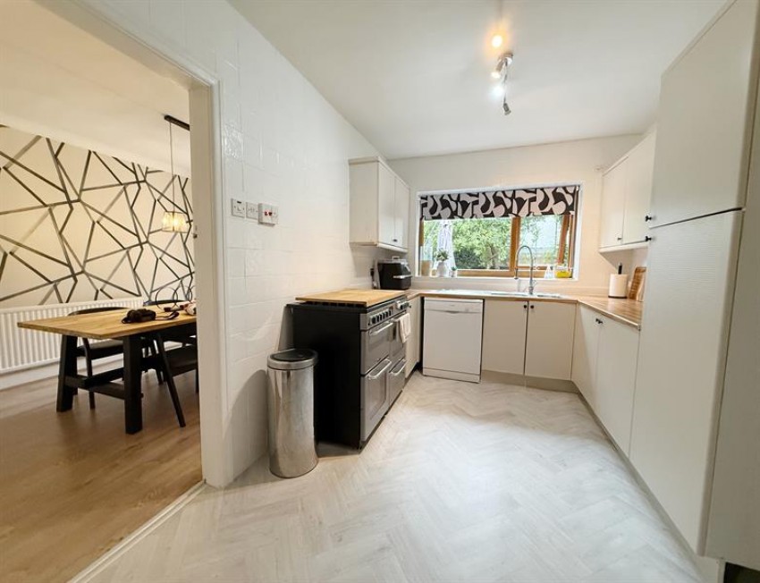 Images for Southdown Crescent, Cheadle Hulme