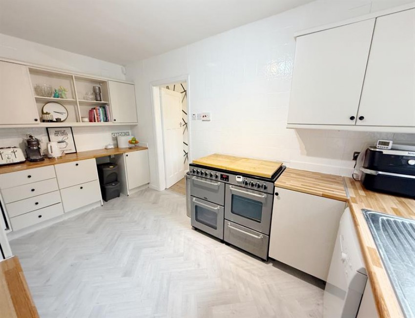 Images for Southdown Crescent, Cheadle Hulme