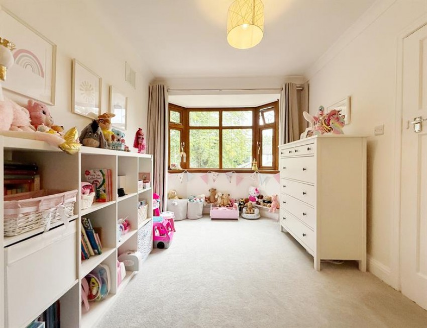 Images for Southdown Crescent, Cheadle Hulme