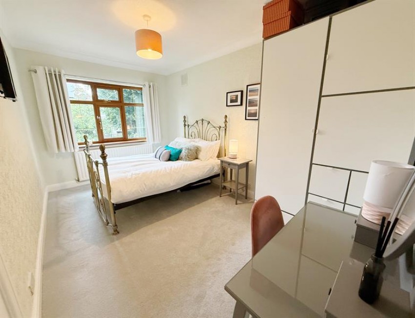Images for Southdown Crescent, Cheadle Hulme