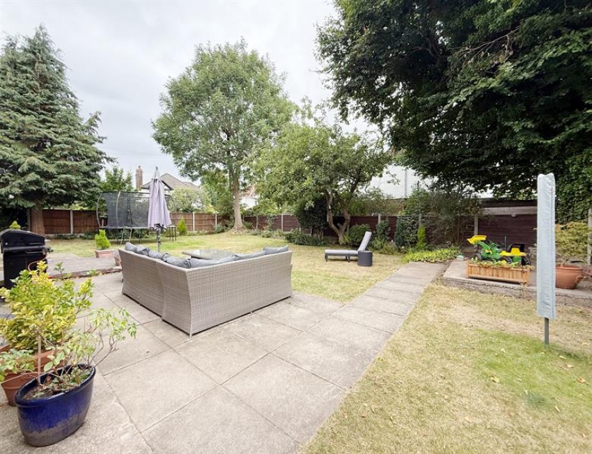 Images for Southdown Crescent, Cheadle Hulme