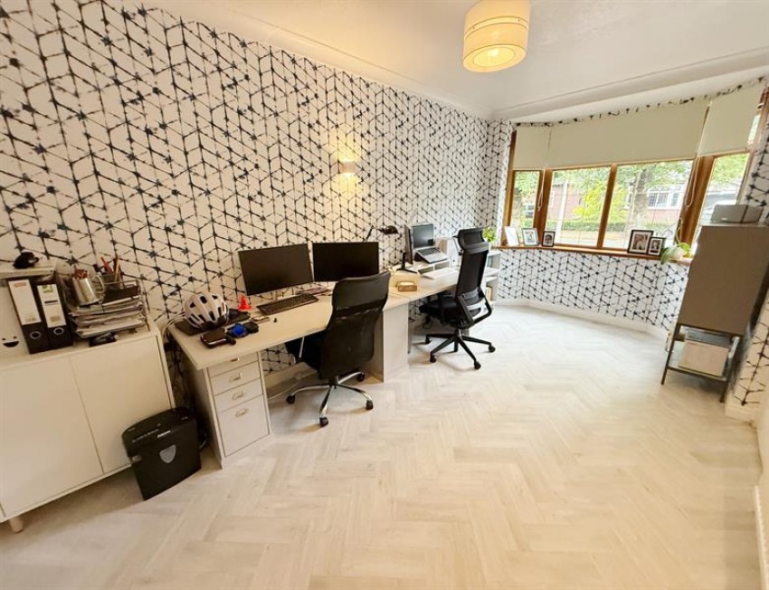 Images for Southdown Crescent, Cheadle Hulme