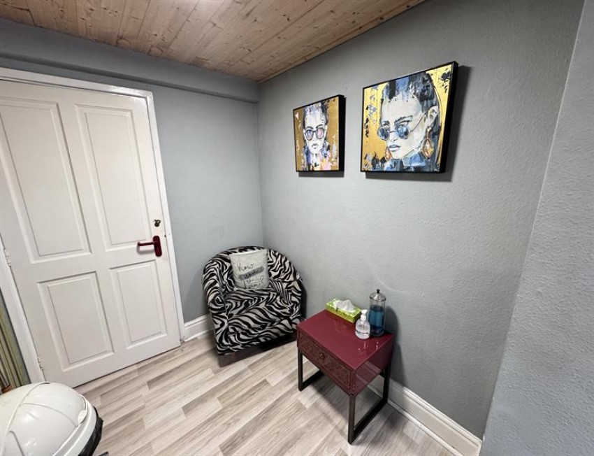 Images for Market Place, Chapel En Le Frith