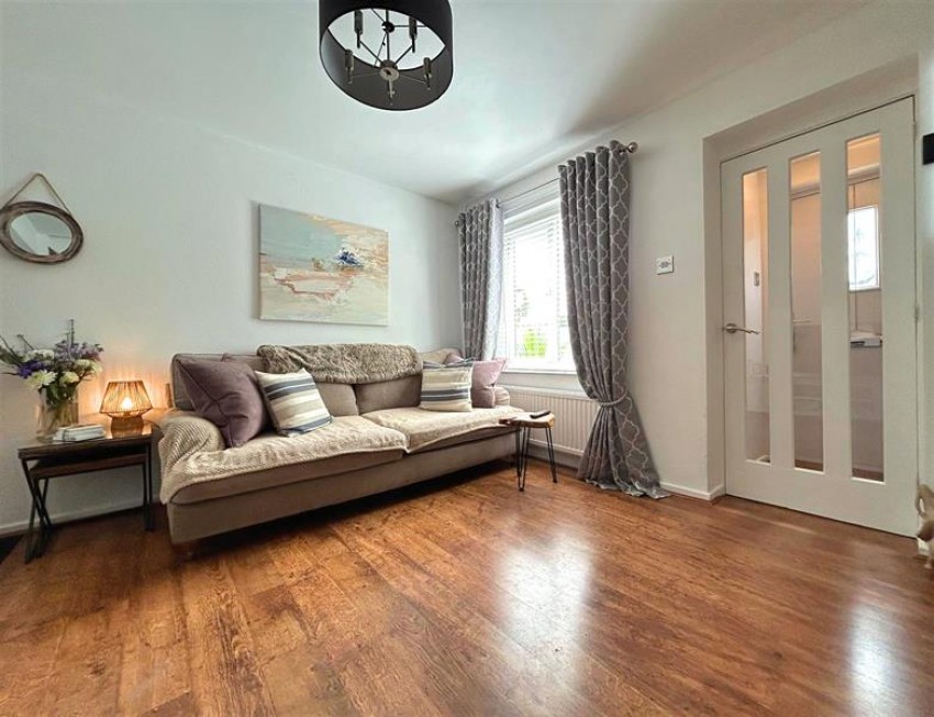 Images for Newmarket Close, Sale