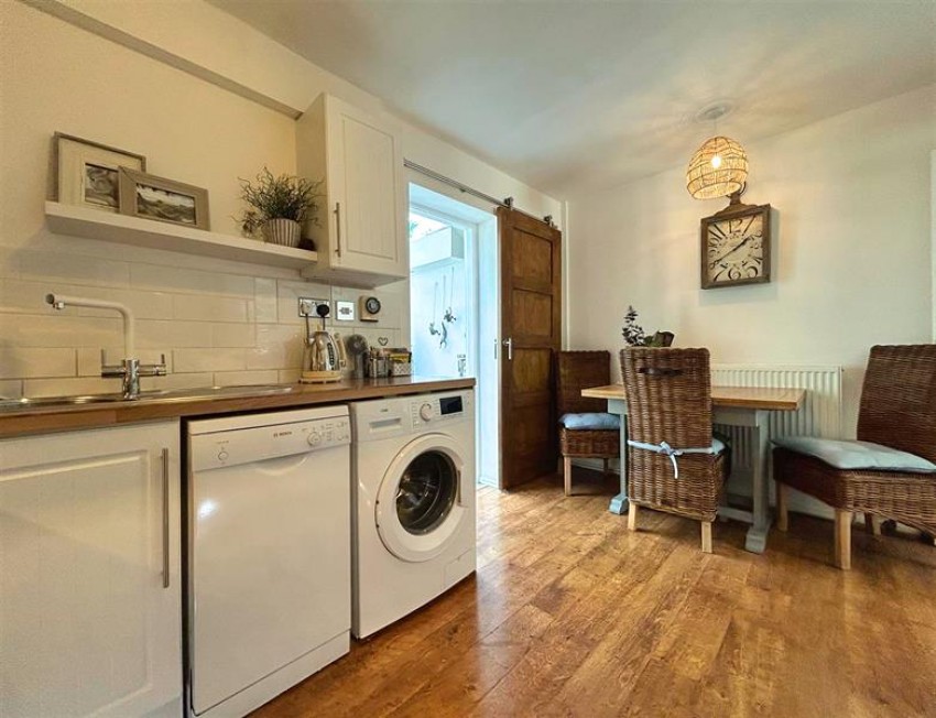 Images for Newmarket Close, Sale