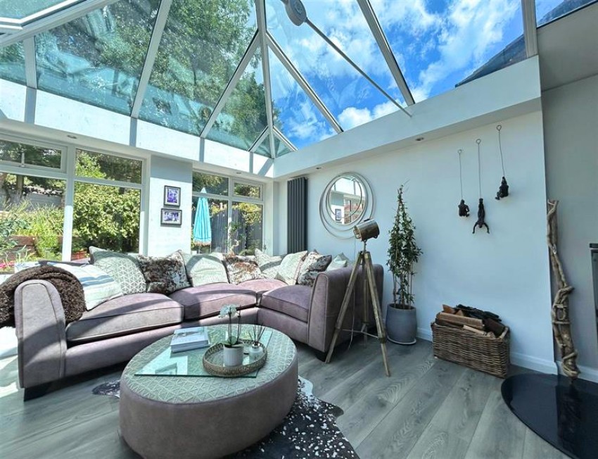 Images for Newmarket Close, Sale