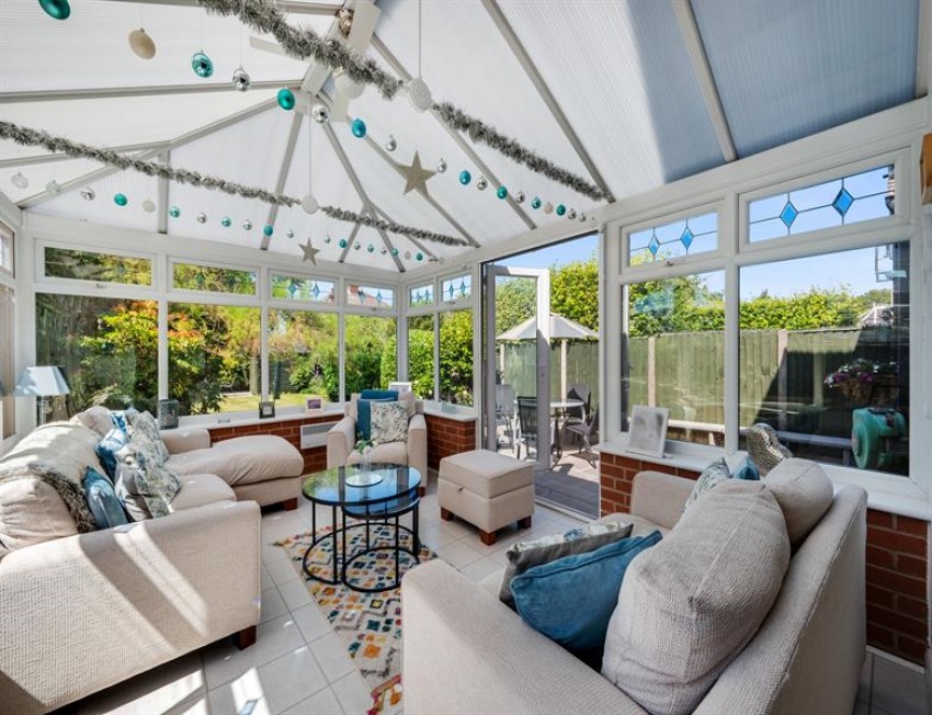 Images for Stoneleigh Avenue, Sale