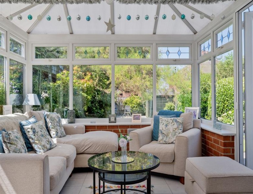 Images for Stoneleigh Avenue, Sale