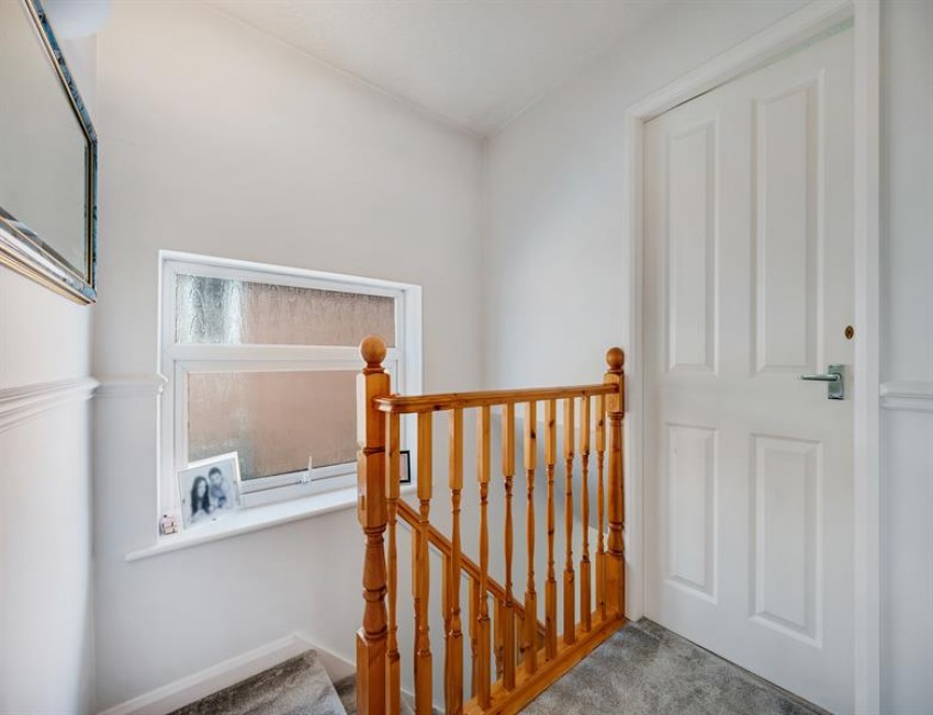 Images for Stoneleigh Avenue, Sale