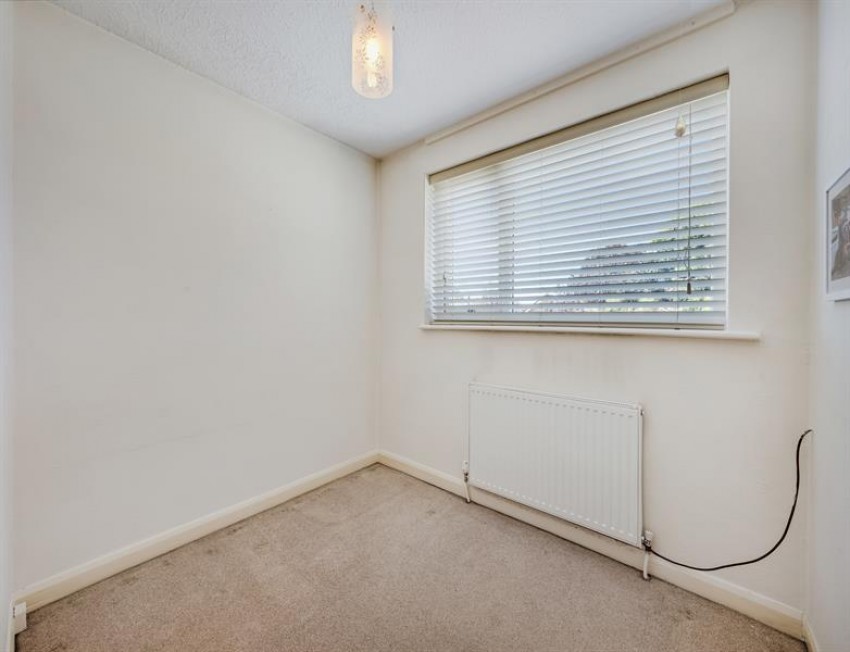 Images for Stoneleigh Avenue, Sale