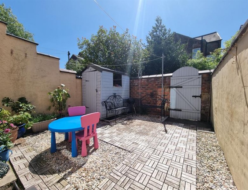 Images for Hazel Avenue, Sale