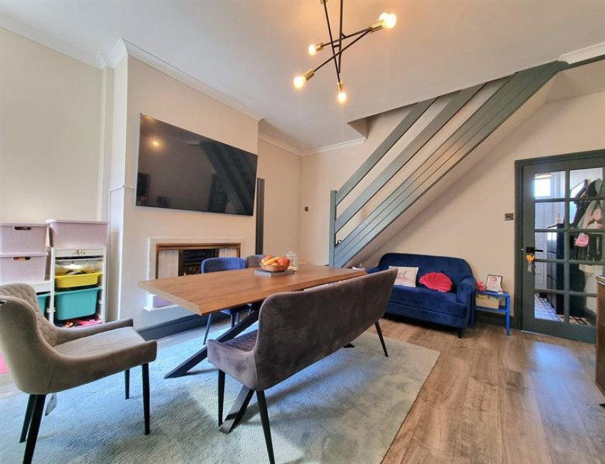 Images for Hazel Avenue, Sale