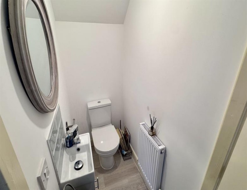 Images for Park View, Hadfield, Glossop