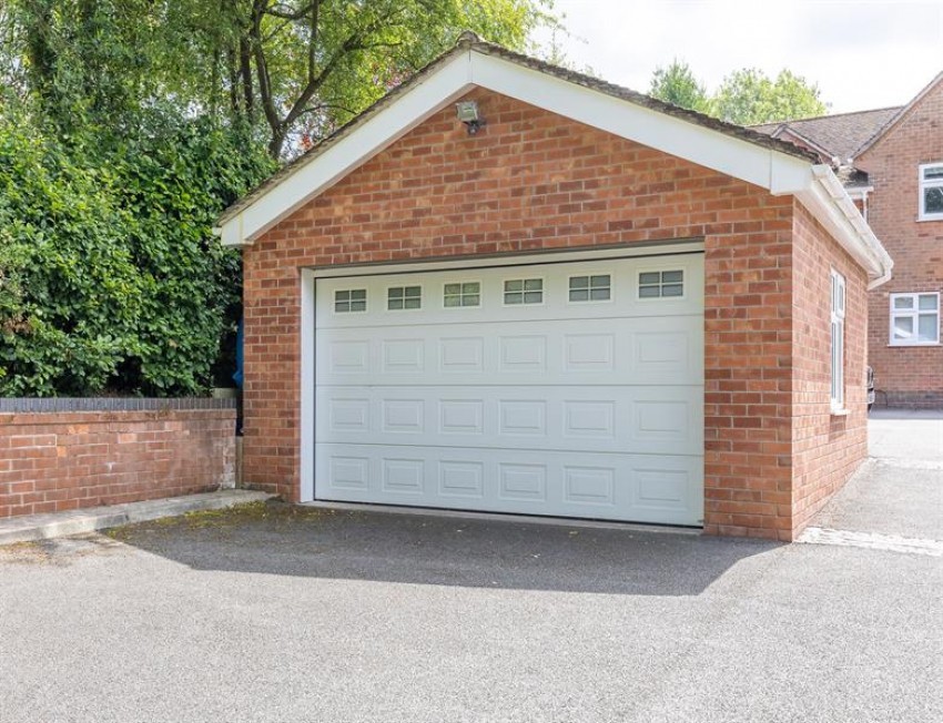 Images for 153 Norley Road - superb extended house in south facing plot