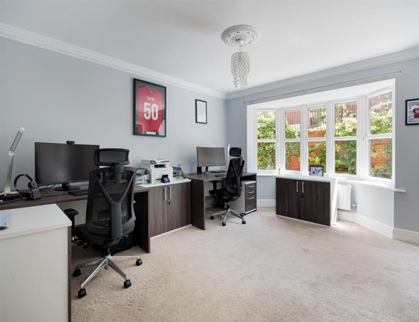 Images for Squirrels Chase - 3169 square feet house in 0.32 acre