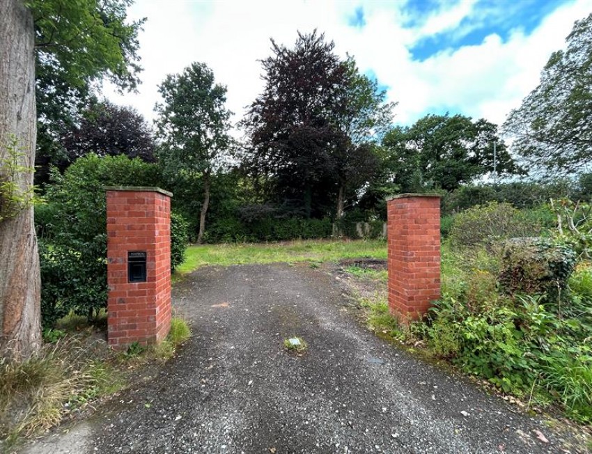 Images for Horseshoe Lane, Alderley Edge