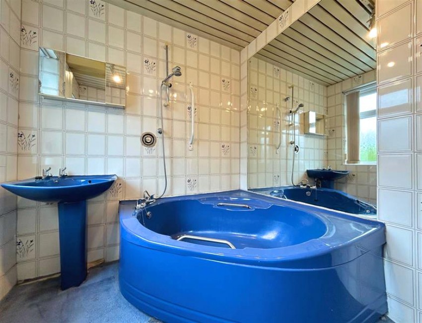 Images for Newby Drive, Sale