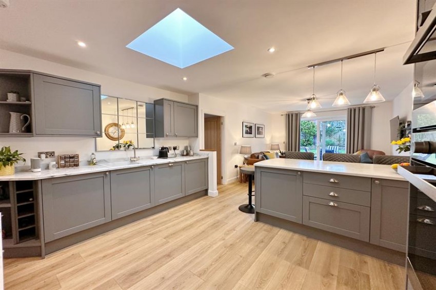 Images for Yew Tree Lane, Poynton