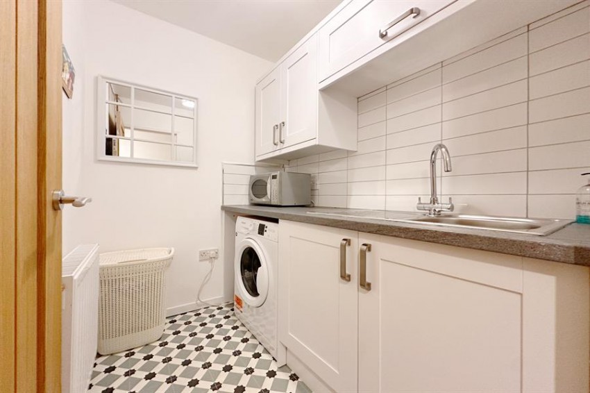 Images for Yew Tree Lane, Poynton