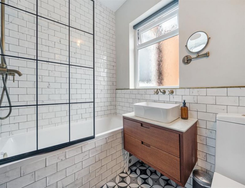 Images for Baxter Road, Sale