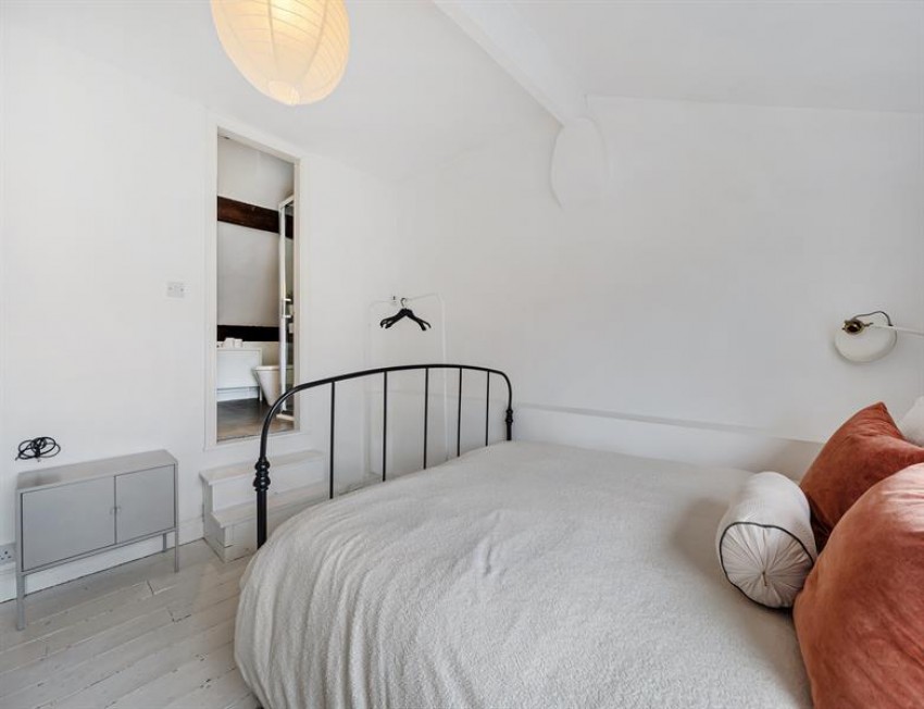 Images for Baxter Road, Sale