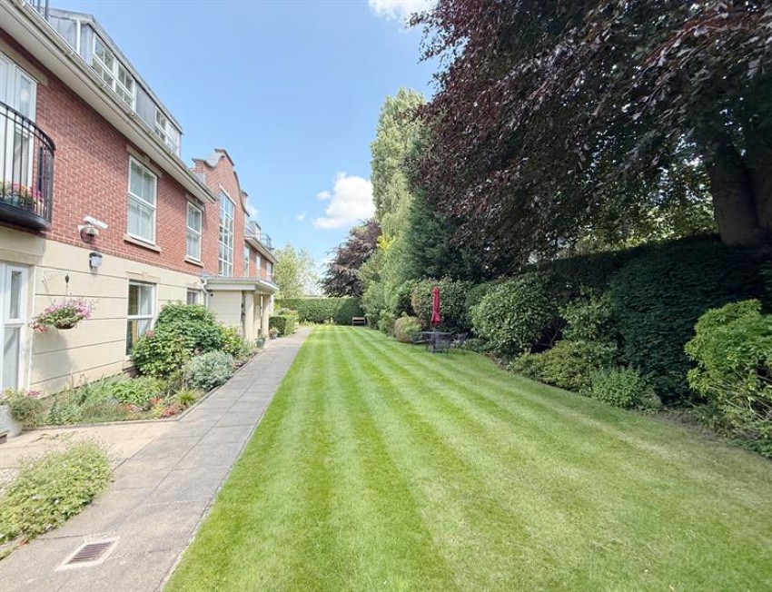 Images for Bramhall Lane South, Bramhall