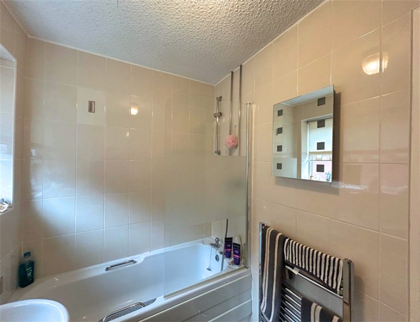 Images for Stoneleigh Avenue, Sale