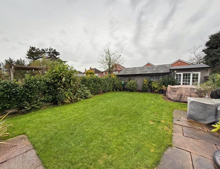 Images for Stoneleigh Avenue, Sale