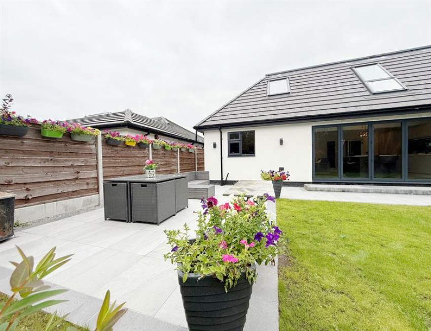Images for Victoria Way, Bramhall