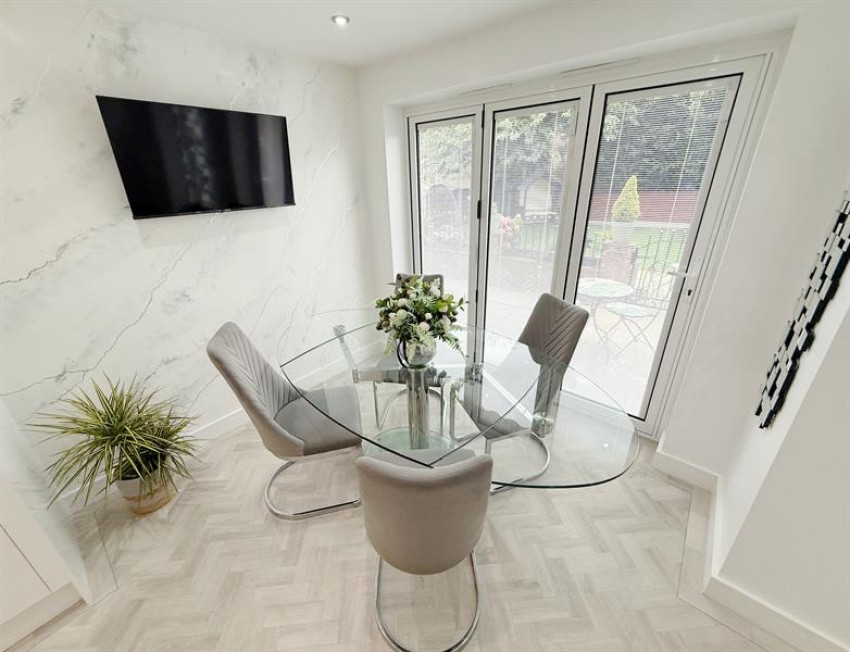 Images for Woodend, Bramhall