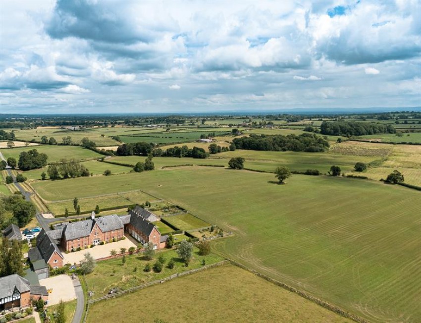 Images for 8 Bulkeley Grange Barns - stunning views and double garage