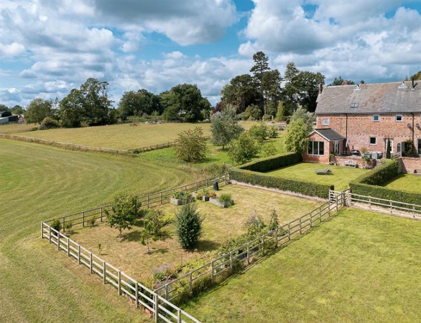 Images for 8 Bulkeley Grange Barns - stunning views and double garage
