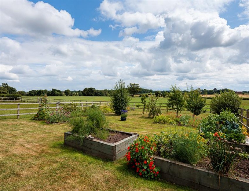 Images for 8 Bulkeley Grange Barns - stunning views and double garage