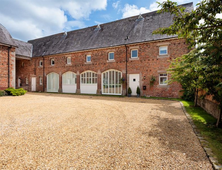 Images for 8 Bulkeley Grange Barns - stunning views and double garage